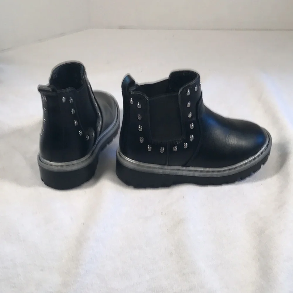 Wonder Nation Girls Black Vegan Studded Chelsea Fashion Lug Boots